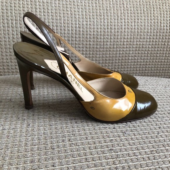 Chanel Women's Multicolor Patent Sandals. In good - Picture 1 of 12